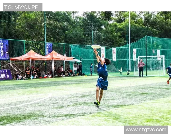 杭州飞盘队整体压制战术解析及其在比赛中的应用与成效 杭州飞盘队整体压制战术解析及其在比赛中的应用与成效